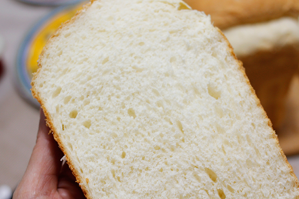 食パンミックスで作った食パンの断面
