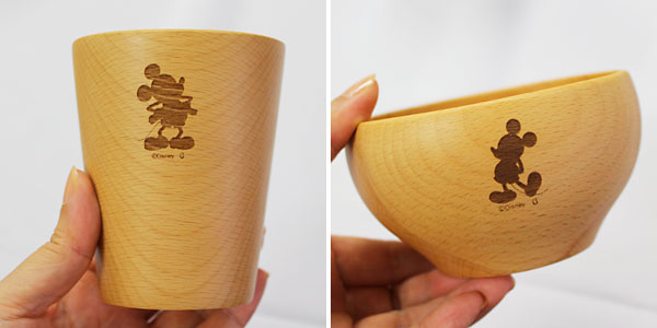 木製のコップとお椀